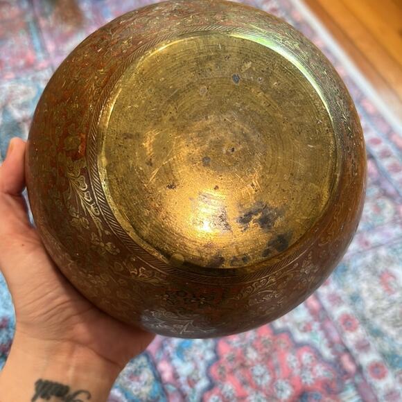 Beautiful Vintage etched Antique Indian Asian Brass Bowl Floral Pattern - Picture 4 of 7